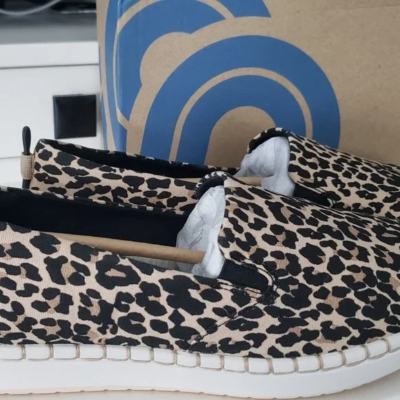 NWT: Clarks Women's Step Glow Jade Loafer Flat, Leopard Print  Size 9W - Picture 6 of 9